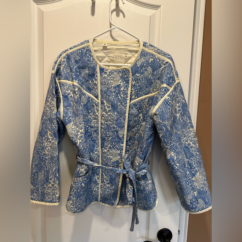 Atelier Rêve Quilted Tie-Waist Jacket | Size 38 (US 6) | Blue Toile Print